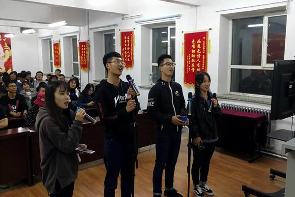 威尼斯WNS9778社团联合会举办“喜迎国庆,唱响未来”主题文艺晚会12.jpg 威尼斯WNS9778社团联合会举办“喜迎国庆,唱响未来”主题文艺晚会12.jpg